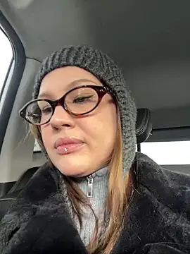 RinaCat online show from 11.14.25