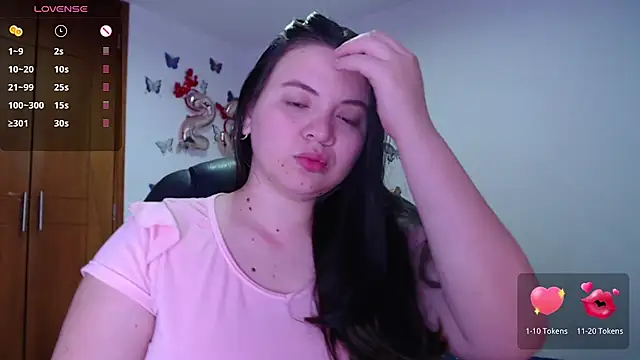 Snapshot of Sarahros1 chatting on 01.17.25 Sarahros1 online show from 01.17.25