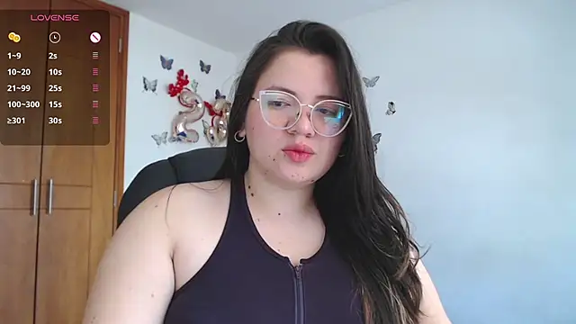 Snapshot of Sarahros1 chatting on 02.20.25 Sarahros1 online show from 02.20.25