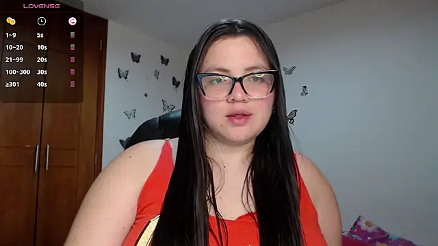 Snapshot of Sarahros1 chatting on 09.11.25 Sarahros1 online show from 09.11.25