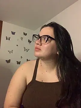 Snapshot of Sarahros1 chatting on 10.29.25 Sarahros1 online show from 10.29.25