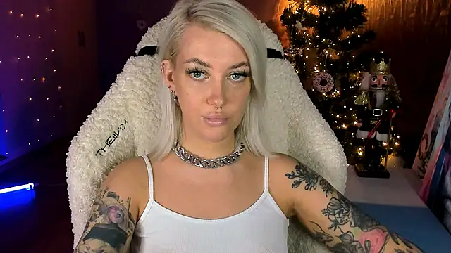 tykioty Miley online show from 01.12.26