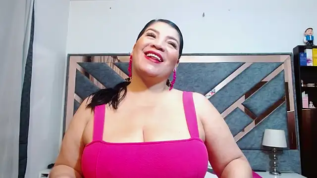 KarlaTesg online show from 11.10.25