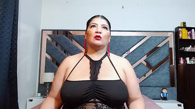 KarlaTesg online show from 06.27.26