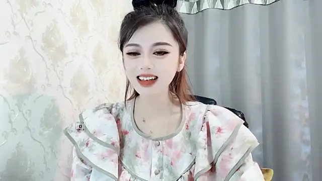 Snapshot of VIWVI chatting on 12.31.24 VIWVI online show from 12.31.24