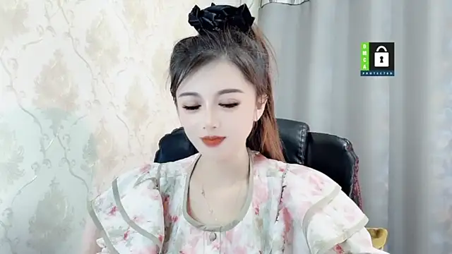 Snapshot of VIWVI chatting on 12.31.24 VIWVI online show from 12.31.24