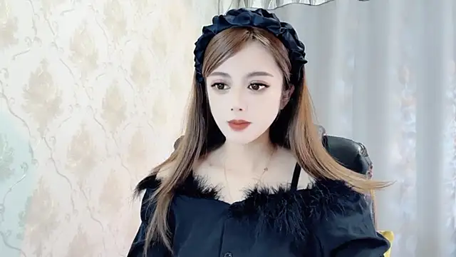 Snapshot of VIWVI chatting on 01.19.25 VIWVI online show from 01.19.25