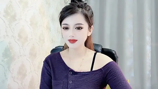 Snapshot of VIWVI chatting on 02.05.25 VIWVI online show from 02.05.25