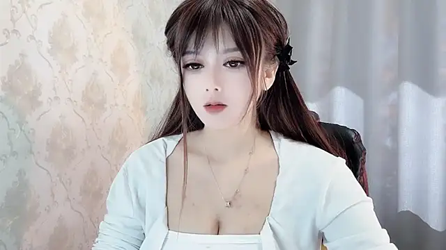 Snapshot of VIWVI chatting on 03.19.25 VIWVI online show from 03.19.25