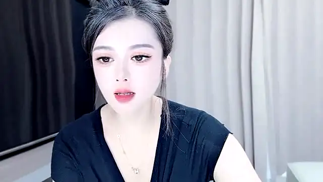 Snapshot of VIWVI chatting on 09.16.25 VIWVI online show from 09.16.25