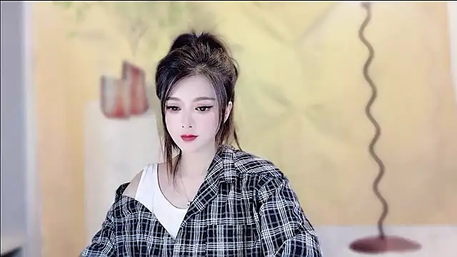 Snapshot of VIWVI chatting on 11.25.25 VIWVI online show from 11.25.25