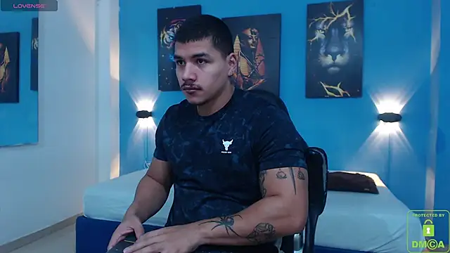 Snapshot of paulo_allen chatting on 01.15.25 paulo allen online show from 01.15.25