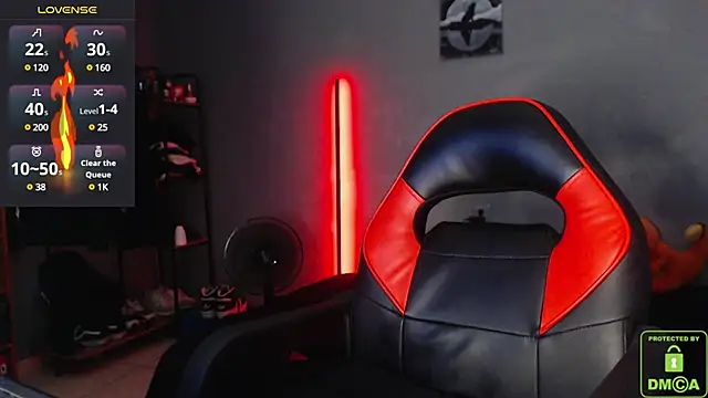 Snapshot of paulo_allen chatting on 03.05.25 paulo allen online show from 03.05.25