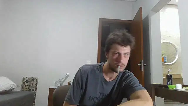 Snapshot of prorafadodoce chatting on 02.15.25 prorafadodoce online show from 02.15.25