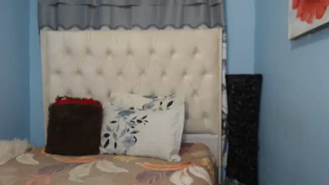 Snapshot of sexychane chatting on 10.14.25 sexychane online show from 10.14.25