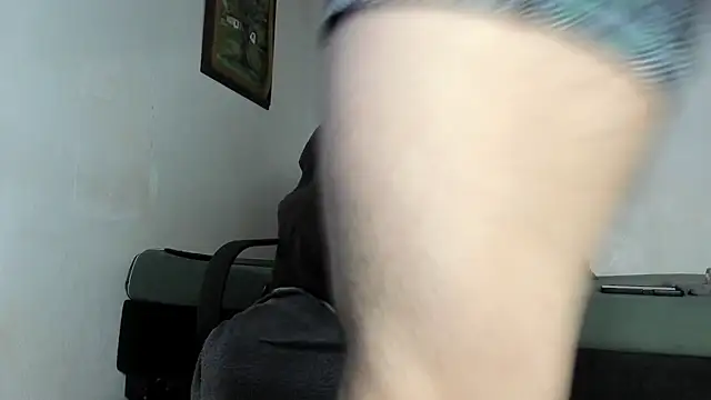 Snapshot of TristanWoods chatting on 11.17.25 TristanWoods online show from 11.17.25