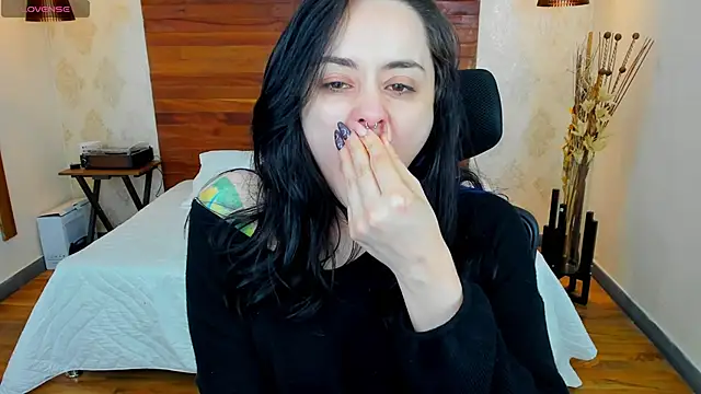 KatherineBond online show from 01.18.25