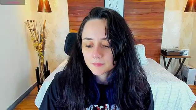 KatherineBond online show from 02.18.25