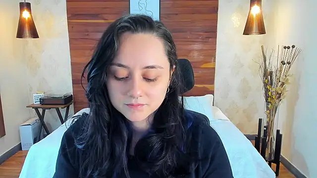 KatherineBond online show from 03.20.25