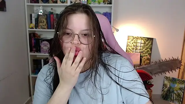 Snapshot of Gabiwaifu chatting on 07.10.26 Gabiwaifu online show from 07.10.26