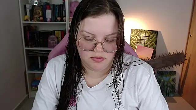 Snapshot of Gabiwaifu chatting on 07.19.26 Gabiwaifu online show from 07.19.26