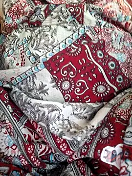 Priya Bong online show from 05.06.26