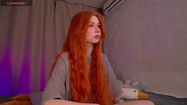 Snapshot of Evaa_Moonn_ chatting on 03.11.25 Evaa Moonn  online show from 03.11.25