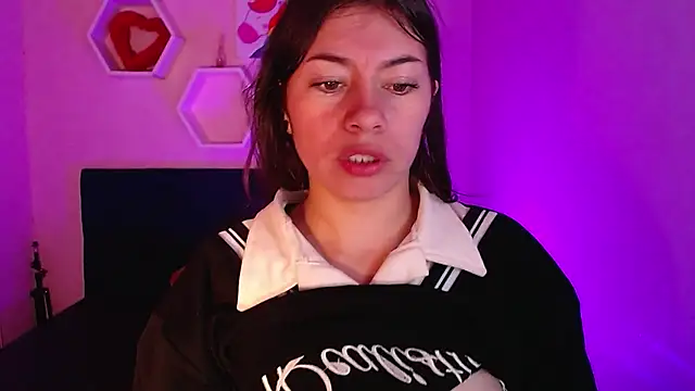 AnnaliOlsenX online show from 01.15.25