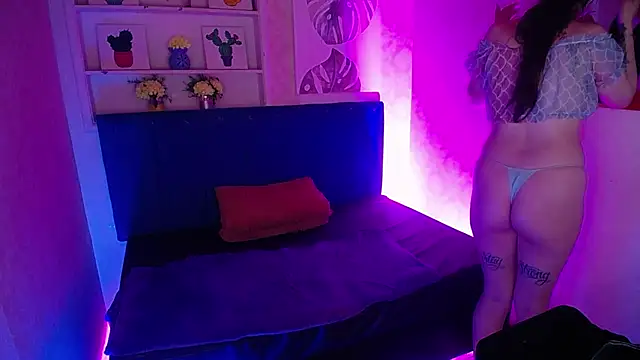 AnnaliOlsenX online show from 02.15.25