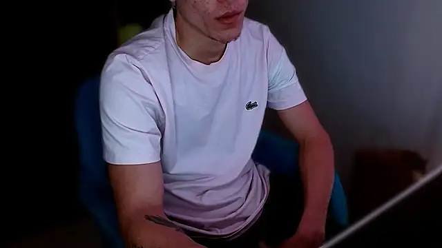 Snapshot of deividcloud36 chatting on 11.12.25 deividcloud36 online show from 11.12.25