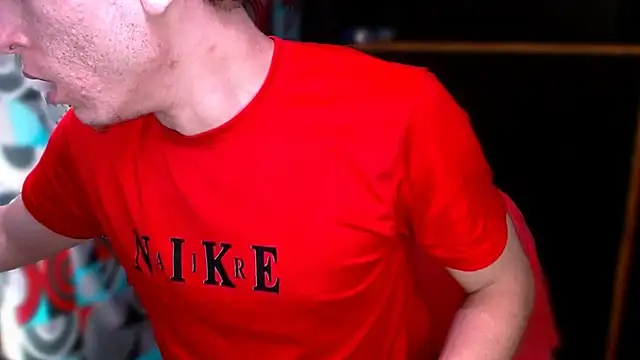 Snapshot of deividcloud36 chatting on 11.23.25 deividcloud36 online show from 11.23.25