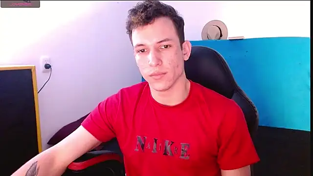 Snapshot of deividcloud36 chatting on 03.12.26 deividcloud36 online show from 03.12.26