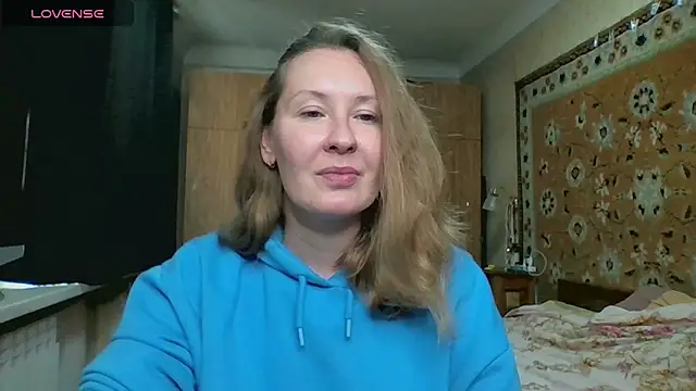 AnnaXLovers online show from 10.10.25