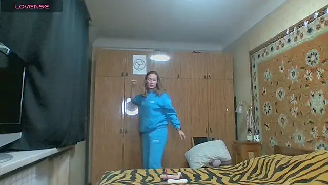 AnnaXLovers online show from 10.20.25