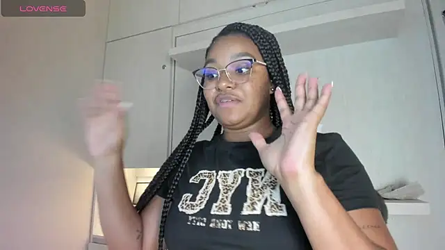 tamaraa smiith online show from 06.18.26