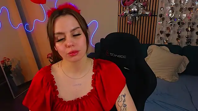 Aisha Riley online show from 02.13.26