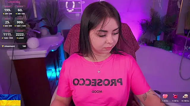 SusieWood online show from 05.23.26