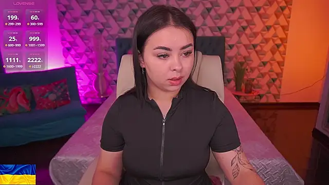 SusieWood online show from 05.24.26