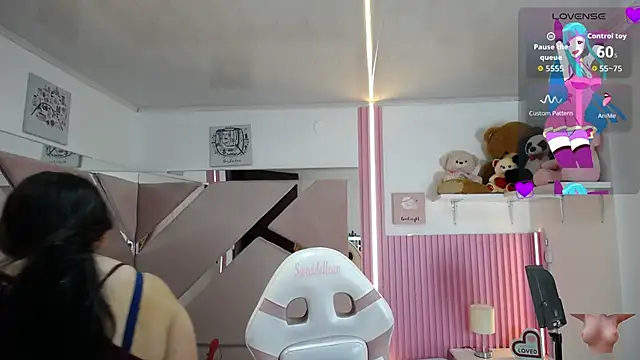  Miaaleon online show from 10.03.25