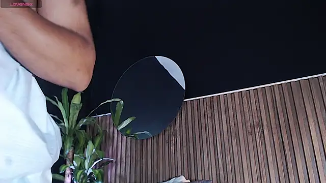 DilanJonnes  online show from 12.30.24