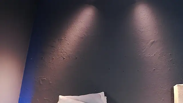 Snapshot of DilanJonnes_ chatting on 02.27.26 DilanJonnes online show from 02.27.26