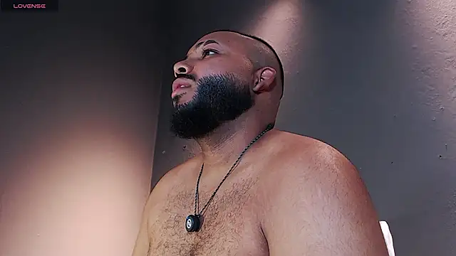 Snapshot of DilanJonnes_ chatting on 03.04.26 DilanJonnes online show from 03.04.26