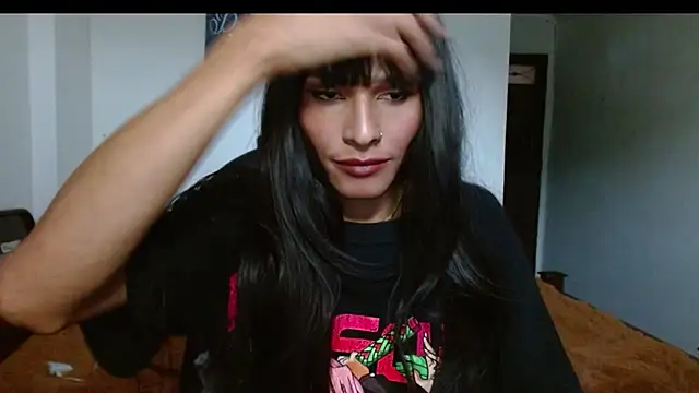 carolinemiller7 online show from 01.12.25