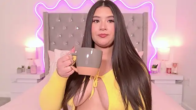 JuliaSUMMERS2022 online show from 05.14.26