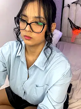 Madyson Hot online show from 10.24.25