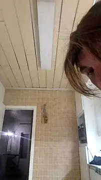Snapshot of -DeMax chatting on 05.04.26 -DeMax online show from 05.04.26