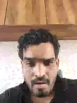 Snapshot of indianguy89 chatting on 12.22.24 indianguy89 online show from 12.22.24