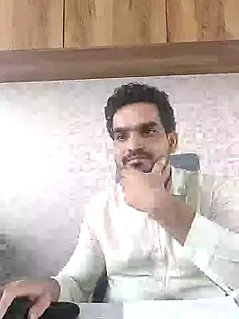 Snapshot of indianguy89 chatting on 12.23.24 indianguy89 online show from 12.23.24