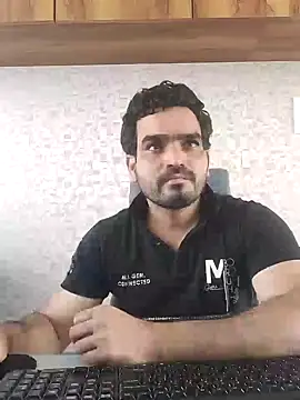 Snapshot of indianguy89 chatting on 01.12.25 indianguy89 online show from 01.12.25