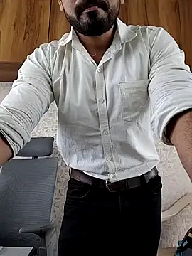 Snapshot of indianguy89 chatting on 02.11.26 indianguy89 online show from 02.11.26